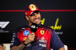 Hamilton szinte biztos benne, hogy leleplezte a Mercedes titkát: Visszatért a hírhedt partimód a Forma–1-be?