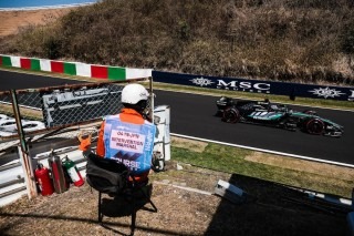 Itt vannak a kijózanító adatok: Brutális Mercedes-fölényt mutatnak a japán versenyszimulációk