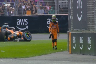 McLaren - Piastri már a rajt előtt kiesett Melbourne-ben, bocsánatot kért a hazai szurkolóktól