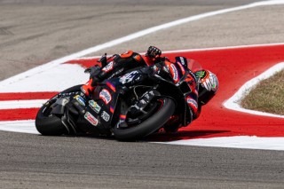 Bukás és büntetés: rémálommá vált a szombati nap Bezzecchi számára