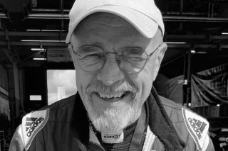 Sorra érkeznek a részvétnyilvánítások a nürburgringi halálos balesetet követően