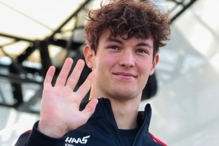 Három nappal a japán bukás után már újra dolgozott – Bearman gyorsan túltette magát a sérülésén