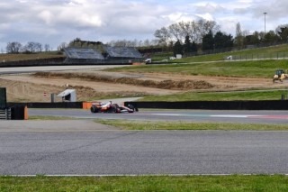 Ferrari - Megérkezett a Ferrari Mugellóba, ahol kezdetét is vette a munka (videó)