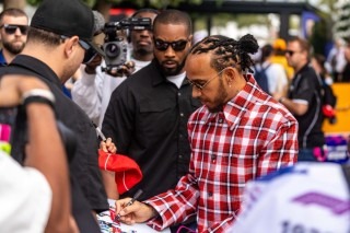 Ferrari - Hamilton: "Most kell hibázni, ne később tegyük, amikor a bajnoki címért küzdünk!"