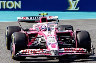 Racing Bulls - Lawson sokat tanult erről az ellentmondásos F1-es témáról az Alonsóval való találkozó után