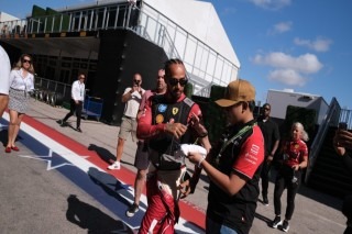 Haas - A Sky-riporter szerint egyértelmű a Ferrari terve Hamilton F1-es utódlására