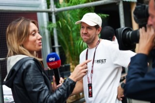 Red Bull Racing - Vettel figyelmeztet: komoly árat fizethet a Red Bull Horner váratlan menesztése után