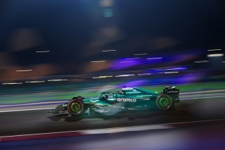 Aston Martin - Beindították az Aston Martin 2026-os autóját, az AMR26-ot (videó)