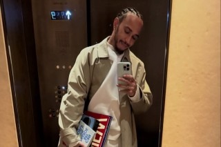 Ferrari - „Ne gyere vissza!” – Hamilton miatt háborognak a Denver Broncos-szurkolók