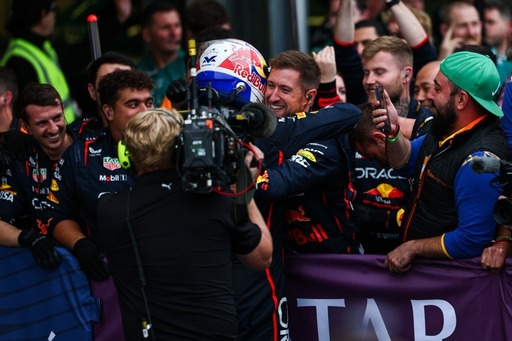  és  - Ezúttal is Verstappen erőltette rá a csapatra a győztes taktikát
