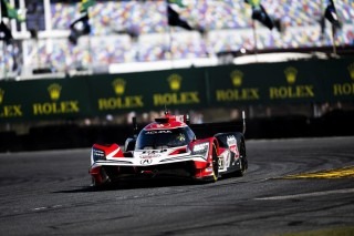 Állítólag újabb nagy autógyártó kacérkodik a WEC-be való belépéssel