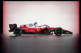 Ferrari - Élő közvetítést ígért a Ferrari, de 84 másodperc alatt elintézte a bemutatót - kiakadtak a rajongók