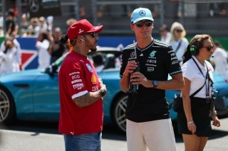 Mercedes - Russell szerint a Ferrari talált valamit, ami nagy előnyükre válhat