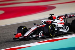 Haas - Ocon: „Három nap alatt annyit tanultunk, mint a teljes 2025-ös szezonban”