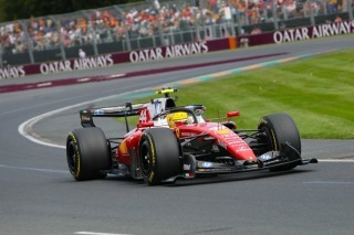 Ferrari - Egykori szerelője szerint „újjászületett” Lewis Hamilton, és jöhetnek a dobogók 2026-ban