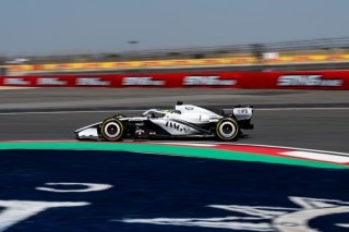 Cadillac - Látványos fotón Perez darabokra hullott Cadillac-je a sprintfutamról