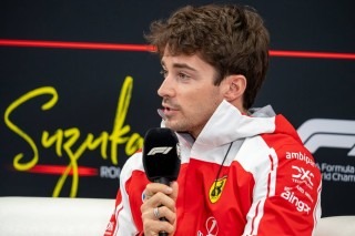Ferrari - Leclerc szerint nem borítja fel az erőviszonyokat a FIA beavatkozása Suzukában