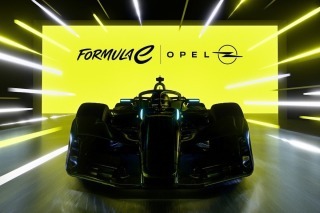 Az Opel személyében hatalmas visszatérőt köszönthetünk a nemzetközi motorsportban - hivatalos!