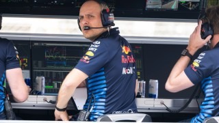 McLaren - Hivatalos: Egyeztet a Red Bull és a McLaren a sztármérnök idő előtti átigazolásáról