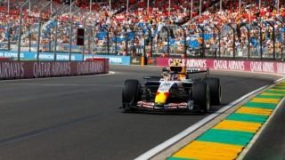 Mercedes - Elveszítheti a szezonnyitót Melbourne – átrendeződik az F1-es naptár