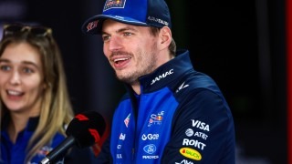 Red Bull Racing - Egy kislány odaszúrt Verstappennek – a világbajnok reakciója mindent vitt