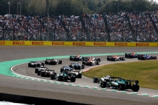 Mercedes - Kinek jön jól az F1 kényszerszünete?