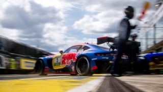 Ferrari - Öt csapat már biztosította a helyét a nürburgringi 24-órás futam időmérőjének fináléjában