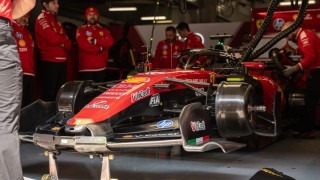 Ferrari - Őrült húzás vagy zseniális terv, ezért forrósította fel a motorját a Ferrari