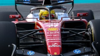 Ferrari - Lewis Hamilton videója letarolja az internetet