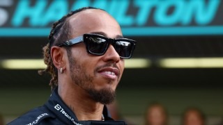 Mercedes - Hamilton még otthonról is beleszólt a Mercedes fejlesztéseibe, furcsa hívásokkal bombázta a mérnököket