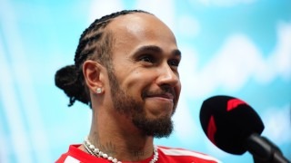 Így utazik Lewis Hamilton - luxus, kényelem, topkategória