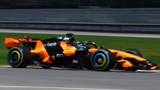  és  - Kétségbeesett lépésre szánhatja el magát az FIA a motorszabályok megmentéséért