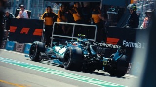 F1: Átgázolt a mezőnyön a Mercedes, állatot gázolt a Williams a káoszba fulladt kanadai szabadedzésen