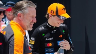 McLaren - Lecsapna a Red Bull a McLaren sztárjára? Zak Brown határozott választ adott