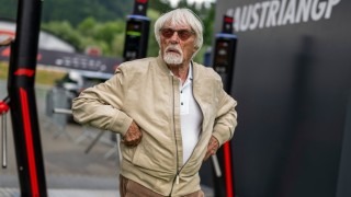 Red Bull Racing - Bernie Ecclestone megnevezte azt az egy pilótát, akiért bármennyi pénzt kifizetne