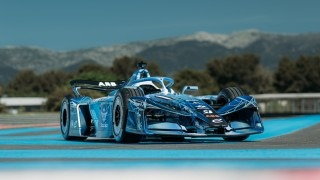 Brutális tempóval érkezik az új Formula–E autó, saját játékot is kaphat a sorozat