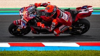 Fájós vállal is állva hagyta a mezőnyt Marc Márquez a Balaton Park-i sprinten