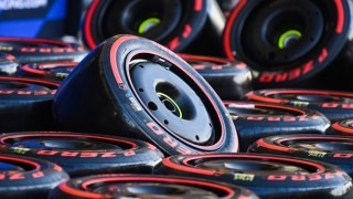 Mercedes - Pirelli: Ha az időjárás nem szól közbe, egyetlen kiállás is elég lehet