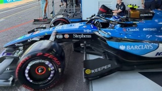 Williams - Megbüntették a Williamst a monacói időmérőn történt balesetveszélyes jelenet miatt
