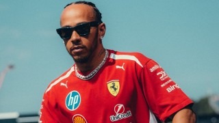 Ferrari - Hamilton elnémította a kételkedőket és megszerezte a sprintpole-t Silverstone-ban