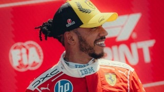 Ferrari - Hamilton kikapott Antonellitől majd belátta, hogy nem sok esélye volt