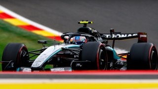 Mercedes - Még a Pirelli is a Mercedest tartja a favoritnak Spában a futam előtt, nem a Ferrarit
