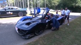 Red Bull Racing - Adrian Newey-val a volán mögött debütált a Red Bull brutális hiperautója  (videó)