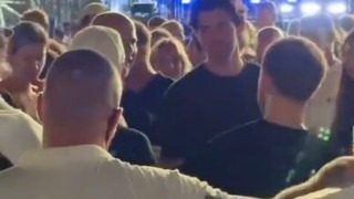 McLaren - Norris Ibizán bukkant fel a Liverpool volt edzőjével a hungaroringi győzelem után