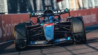 Mercedes - Olyan csapás érte Russellt a Mercedesnél, amire senki sem számított