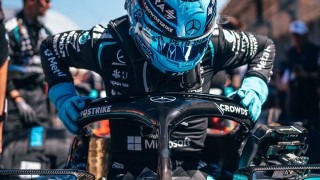 Mercedes - Russell elárulta, miért volt annyira necces a vége Verstappen ellen