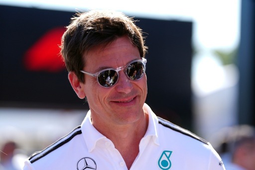 Mercedes - Verstappen menedzsere elárulta, melyik versenyző Toto Wolff B-terve