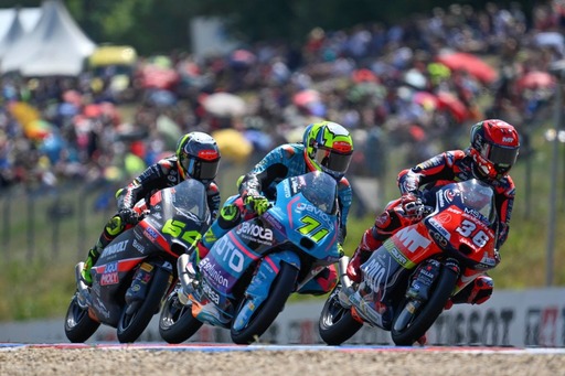 Moto3: Piqueras izgalmas győzelmet aratott az osztrák versenyen
