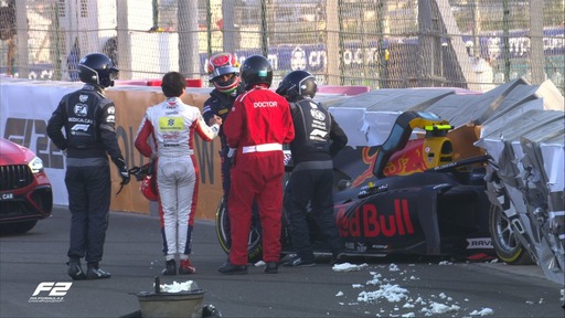 Forma-2: Hatalmas balesettel indult, Lawson győzelmével zárult a sprint Abu-Dzabiban!