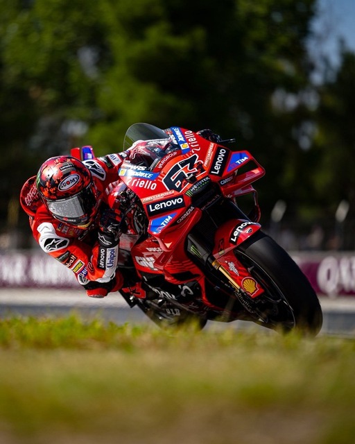 Veszélyben Bagnaia szerződése a Ducatinál